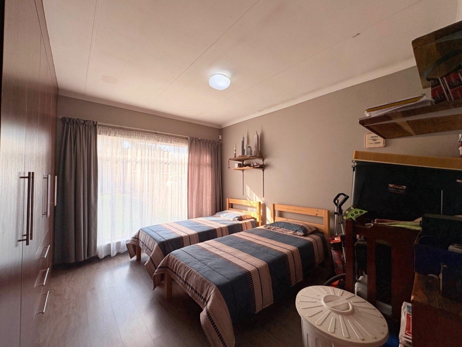 3 Bedroom Property for Sale in Langenhovenpark Free State
